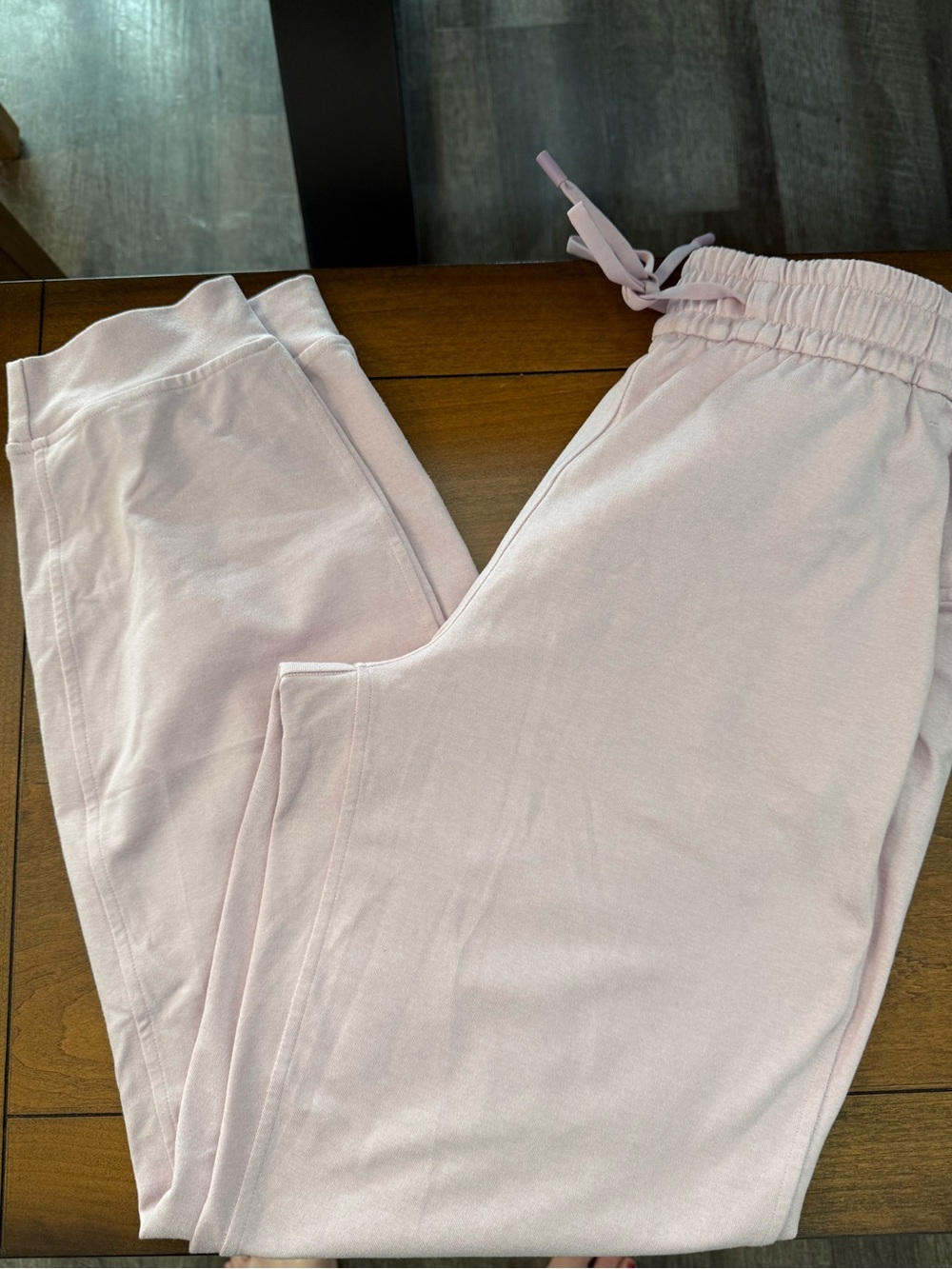 Lululemon Soft Jersey Classic fit mid-rise Joggers